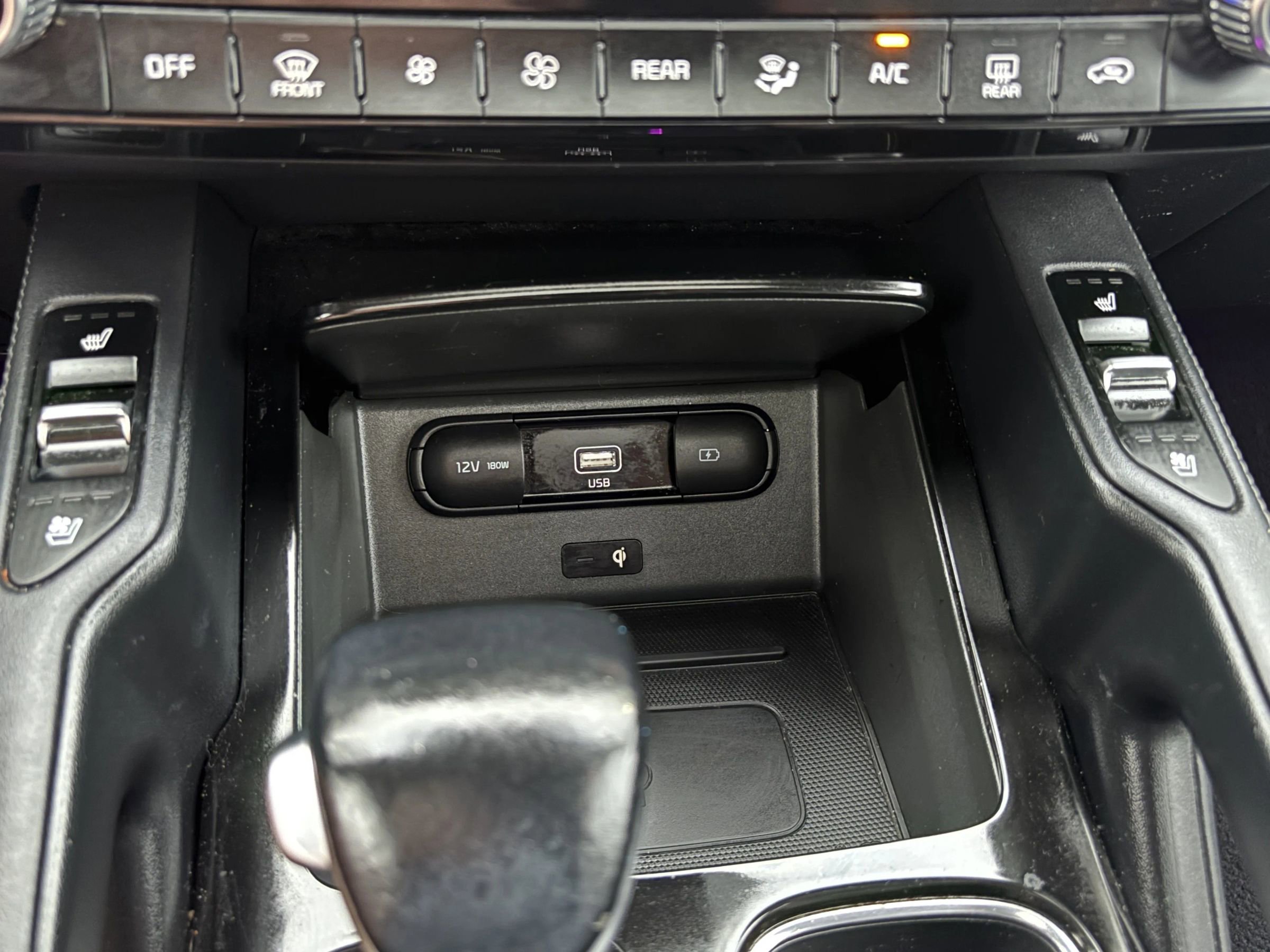Used 2020 Kia Telluride SX w/ SX Prestige Package AWD/4WD image 26