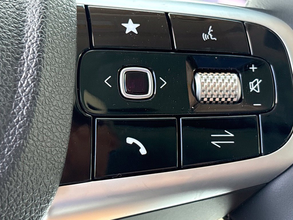 New 2027 Genesis GV70 2.5T Select AWD/4WD image 22