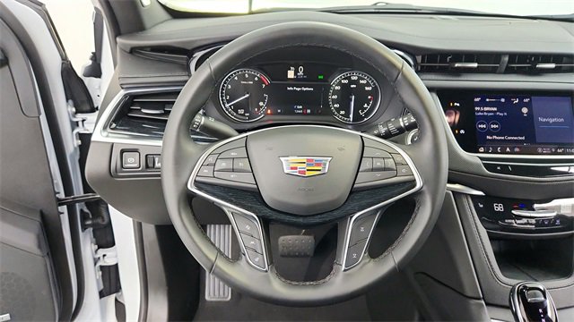 Certified 2025 Cadillac XT5 Premium Luxury w/ LPO, Floor Liner Package image 14