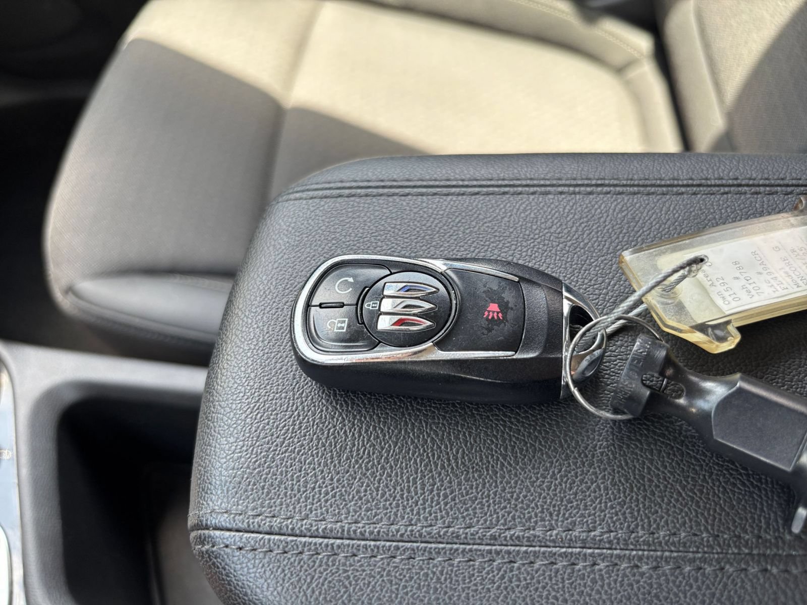 Used 2025 Buick Encore GX Preferred AWD/4WD image 19
