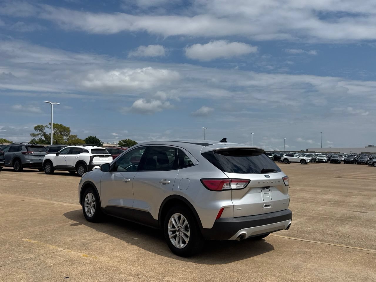Used 2020 Ford Escape SE FWD image 21