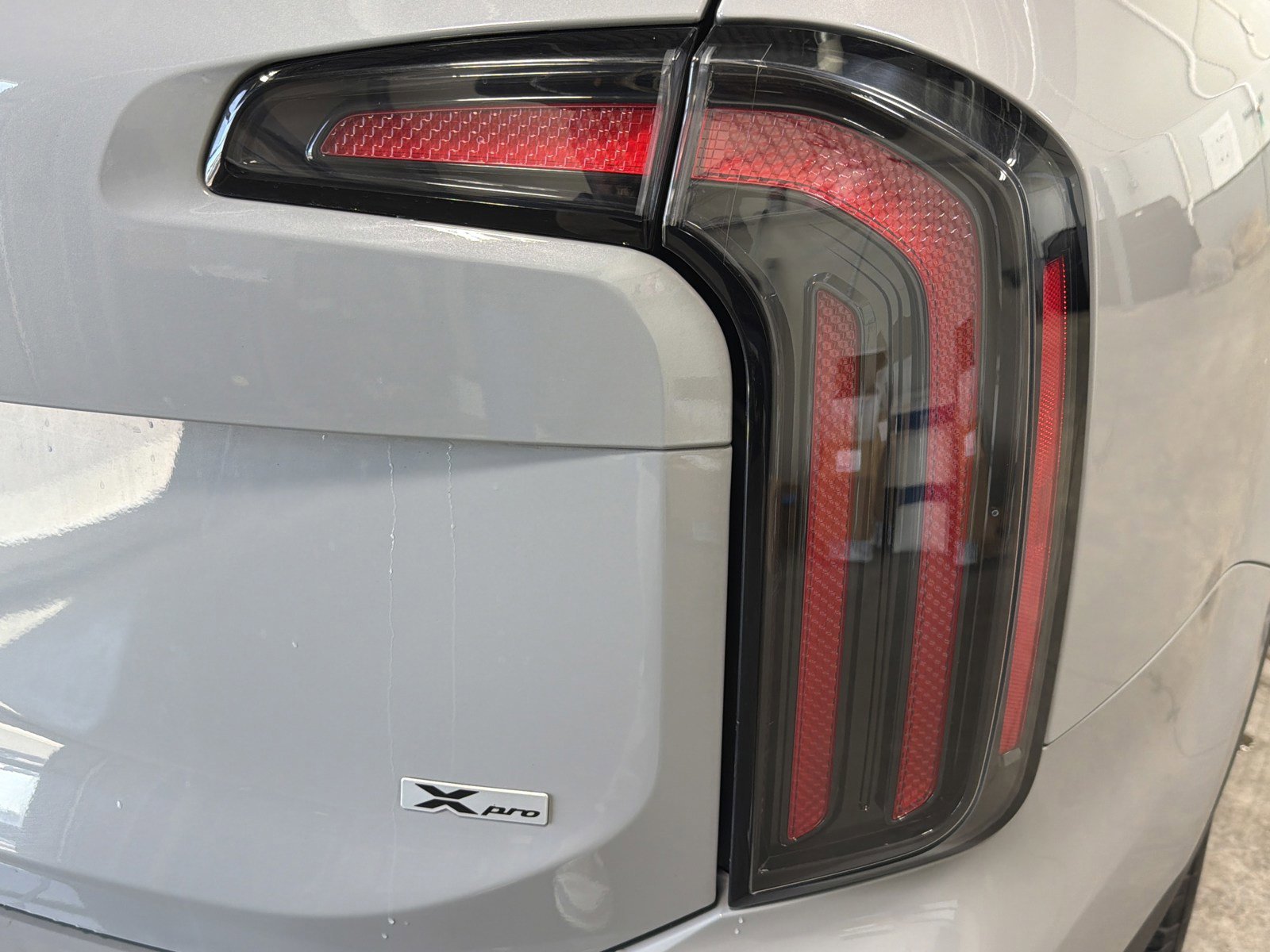 Used 2024 Kia Telluride SX X-Pro image 17