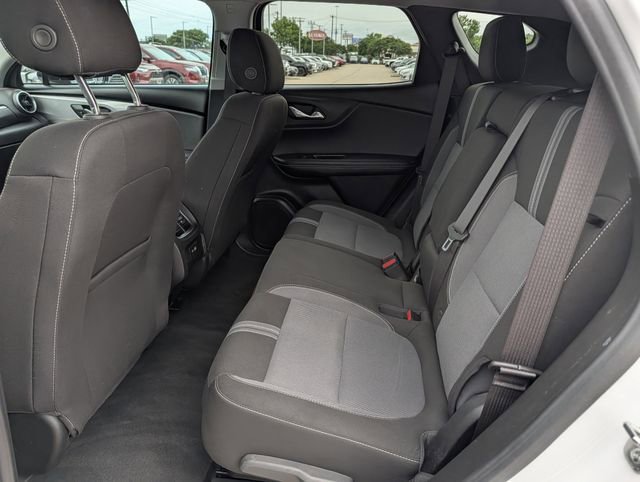 Used 2024 Chevrolet Blazer LT w/ Convenience Package FWD image 27