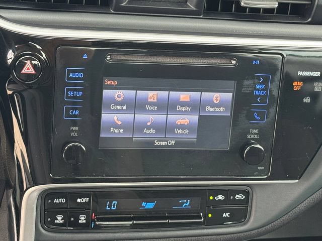 Used 2017 Toyota Corolla LE w/ Carpet Mat Package (TMS) FWD image 17