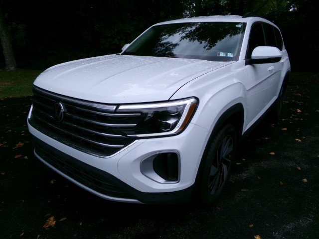 Used 2024 Volkswagen Atlas SE AWD/4WD image 4