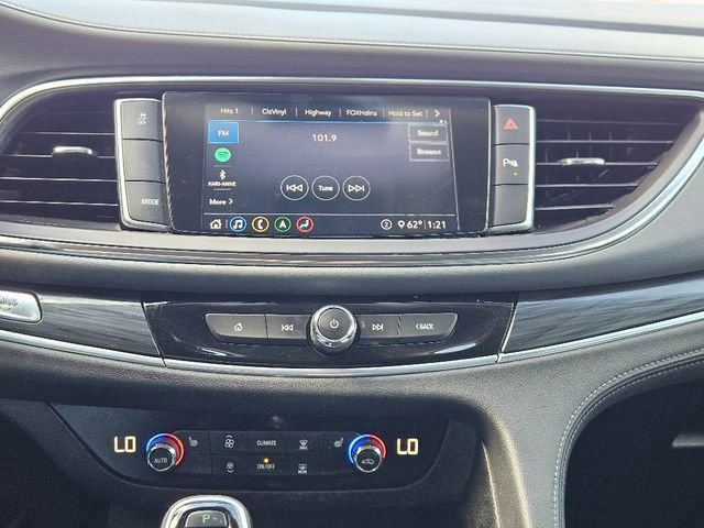 Used 2021 Buick Enclave Essence w/ Sound and Sites Package image 22