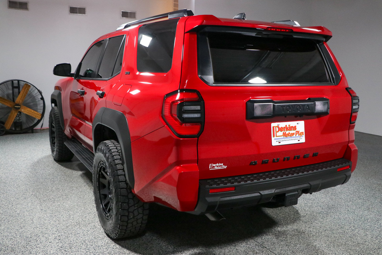 Used 2026 Toyota 4Runner SR5 AWD/4WD image 9