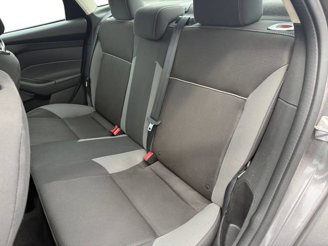 Used 2012 Ford Focus SE FWD image 13