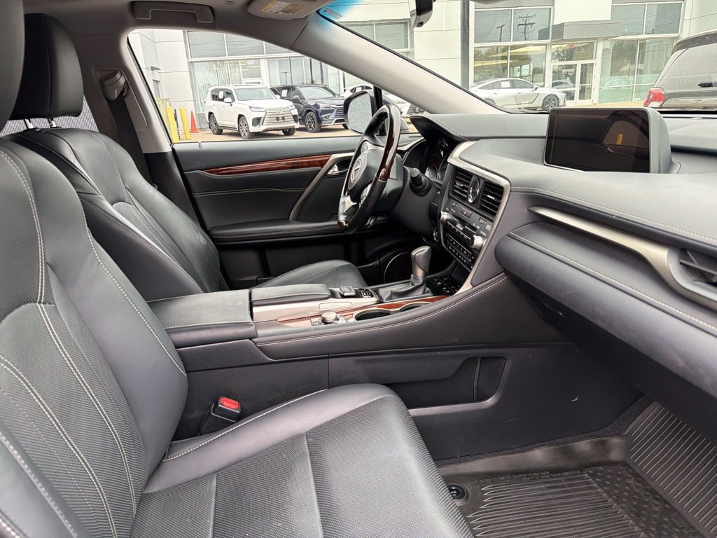 Used 2019 Lexus RX 350L AWD w/ Premium Package image 28