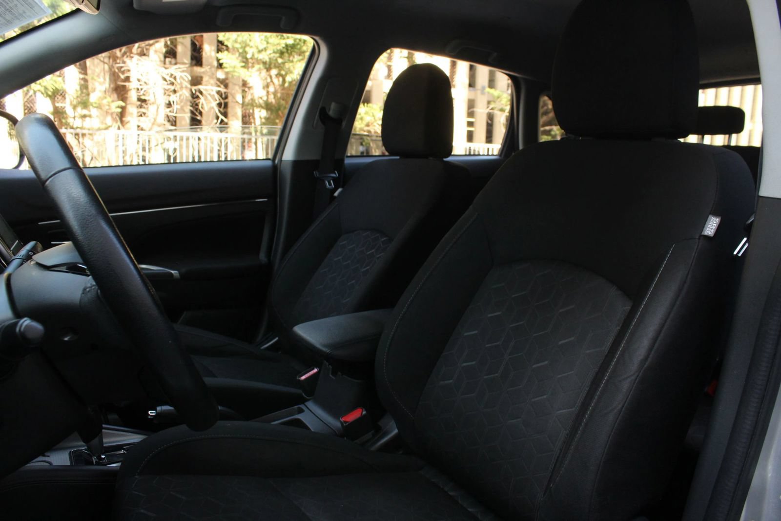 Used 2021 Mitsubishi Outlander Sport SE FWD image 17