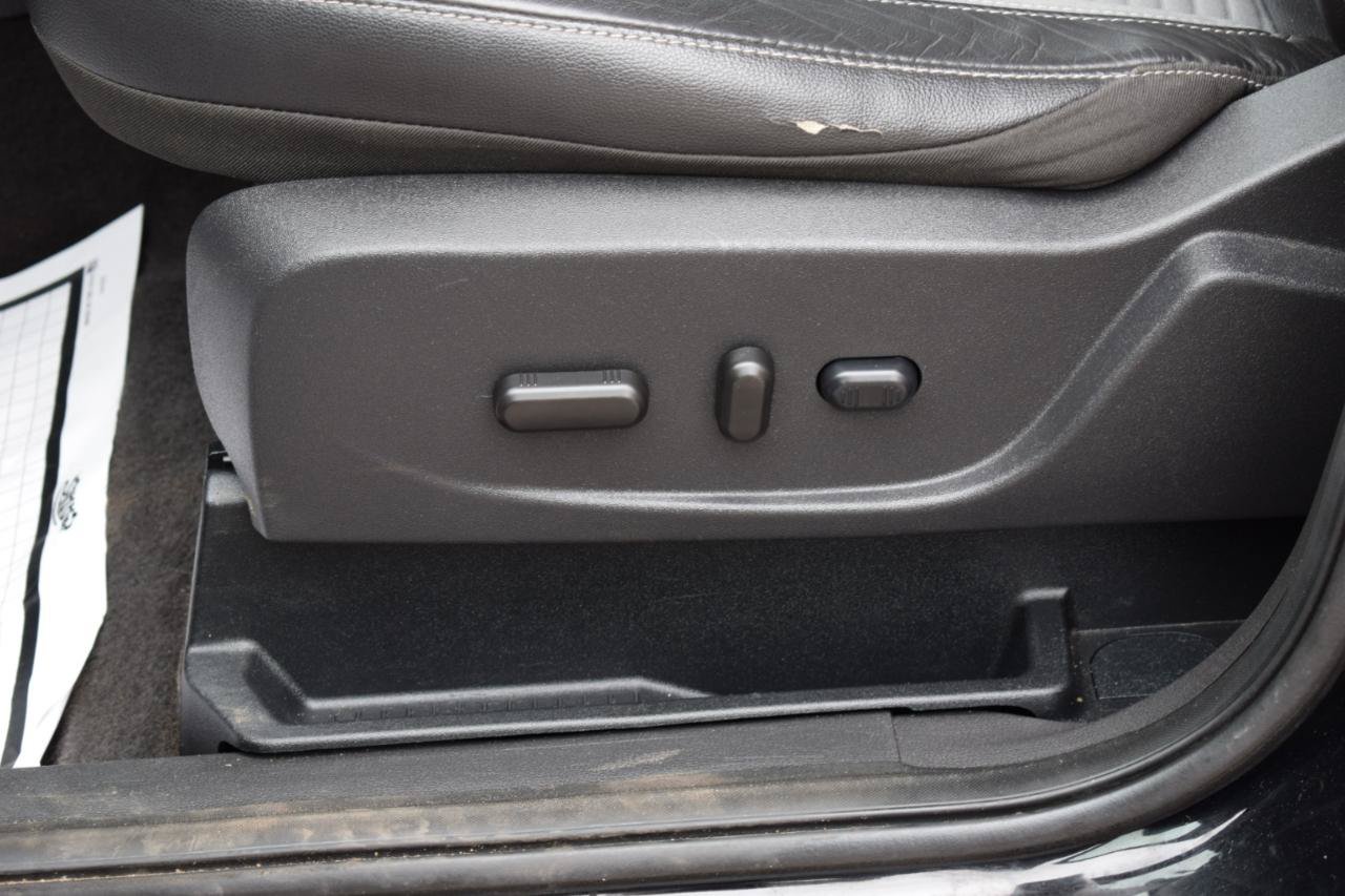 Used 2018 Ford Escape SE w/ SE Sport Appearance Package AWD/4WD image 30