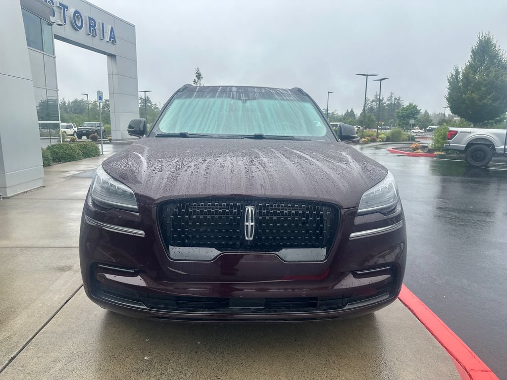 Used 2023 Lincoln Aviator Reserve w/ Equipment Group 201A AWD/4WD image 7