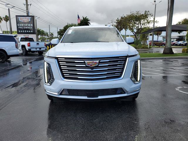 Certified 2026 Cadillac Escalade ESV Platinum Luxury image 8