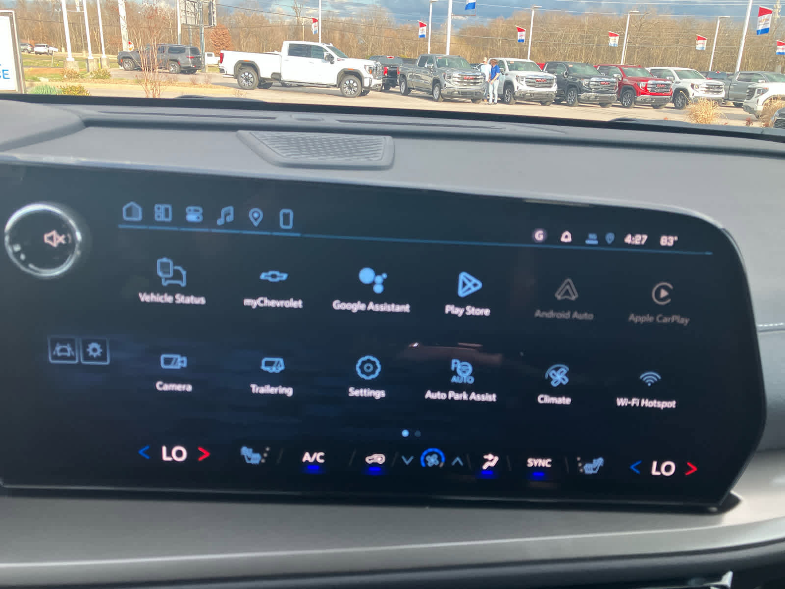 New 2026 Chevrolet Traverse LT w/ Enhanced Driving Package image 24