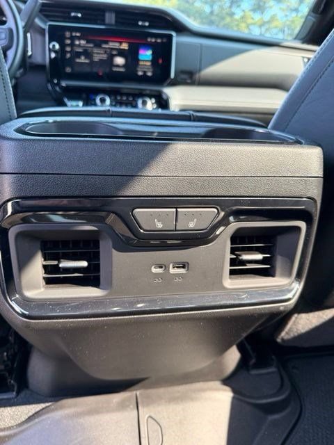 Used 2025 GMC Sierra 2500 AT4X AWD/4WD image 16
