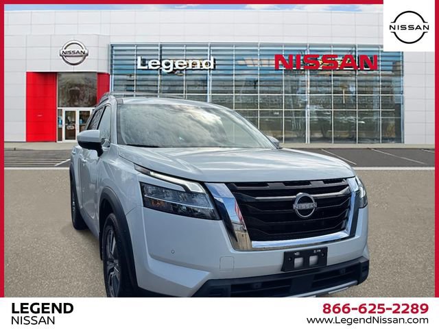 Certified 2023 Nissan Pathfinder SL image 1