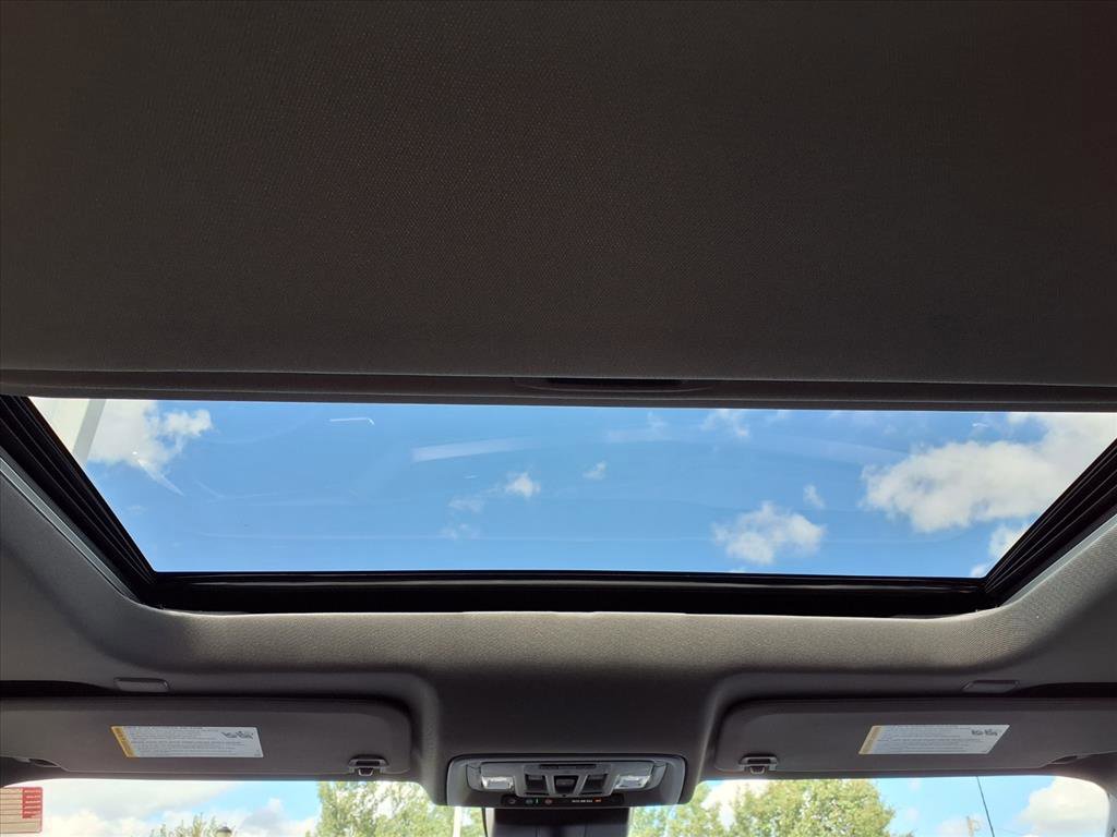 New 2026 GMC Sierra 1500 Denali w/ Denali Reserve Package image 5