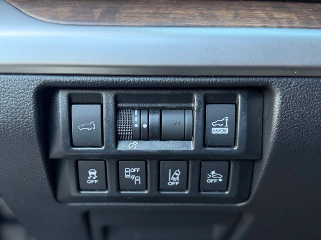 Used 2018 Subaru Outback 2.5i Limited AWD/4WD image 28