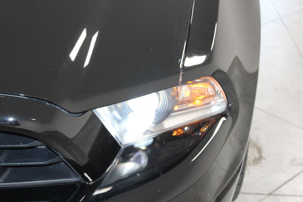 Used 2012 Ford Mustang Shelby GT500 w/ SVT Performance Pkg RWD image 14