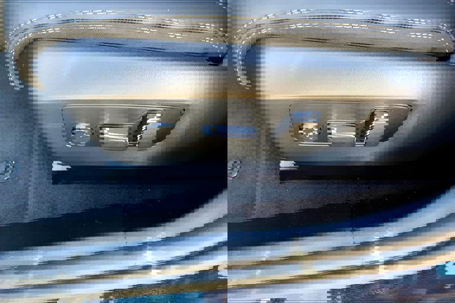 New 2026 BMW i5 eDrive40 w/ M Sport Package image 16