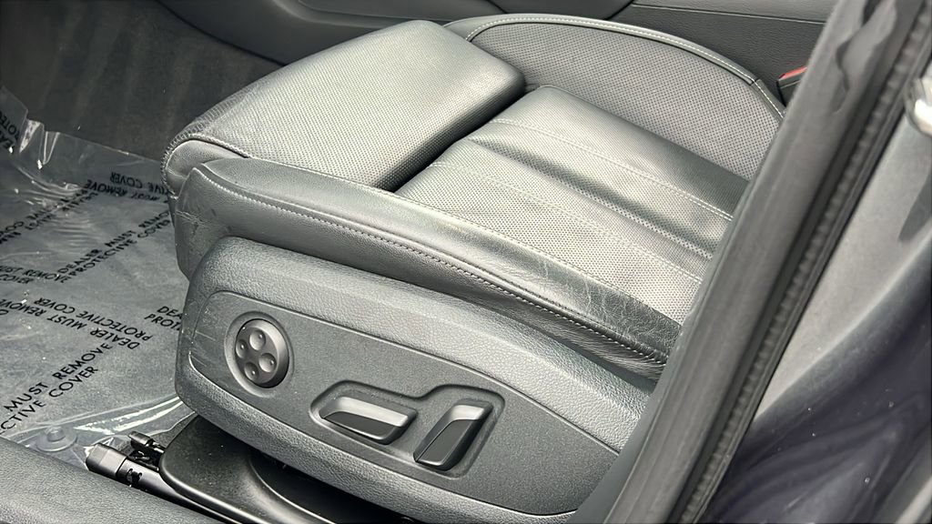 Used 2021 Audi A4 2.0T Premium Plus w/ Premium Plus Package image 24