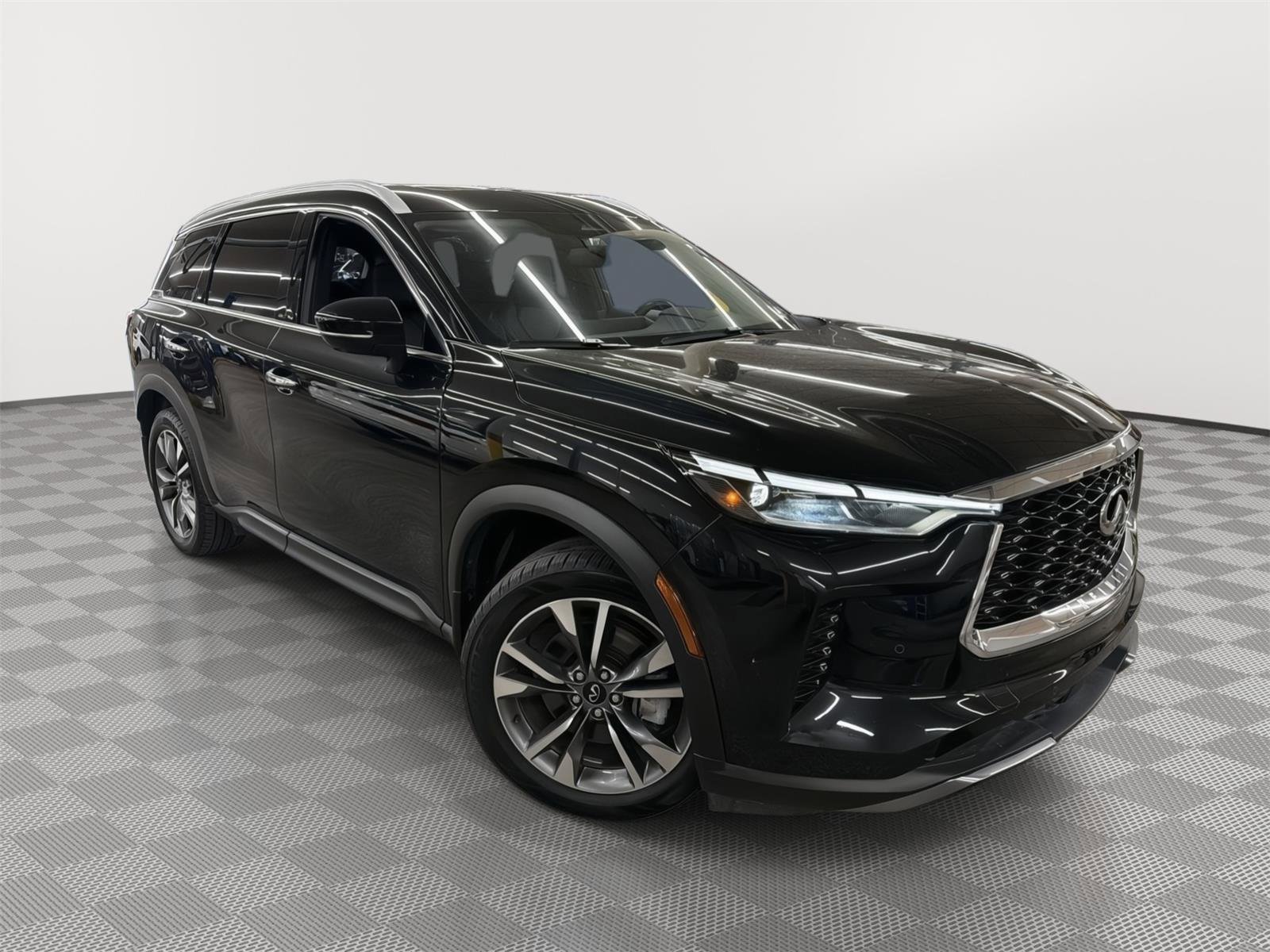 Used 2022 INFINITI QX60 Luxe w/ Cargo Package