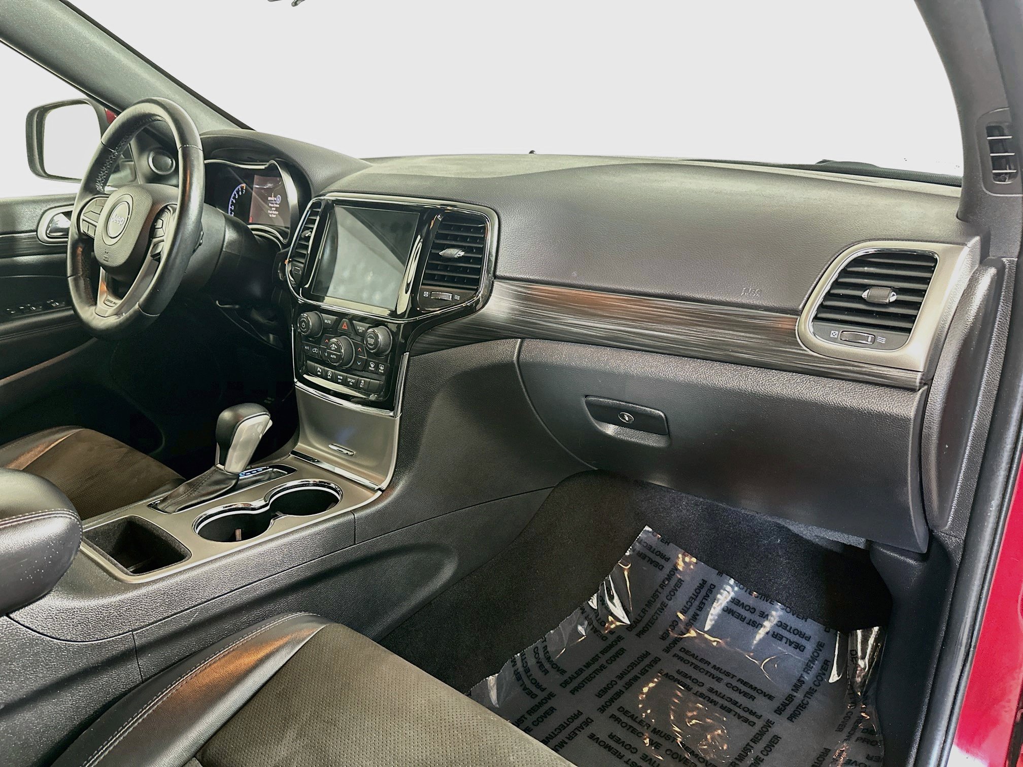 Used 2021 Jeep Grand Cherokee Laredo X AWD/4WD image 27
