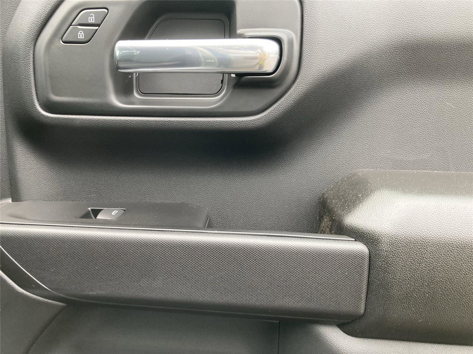 New 2026 Chevrolet Silverado 1500 Custom w/ Turbomax Blackout Package image 15