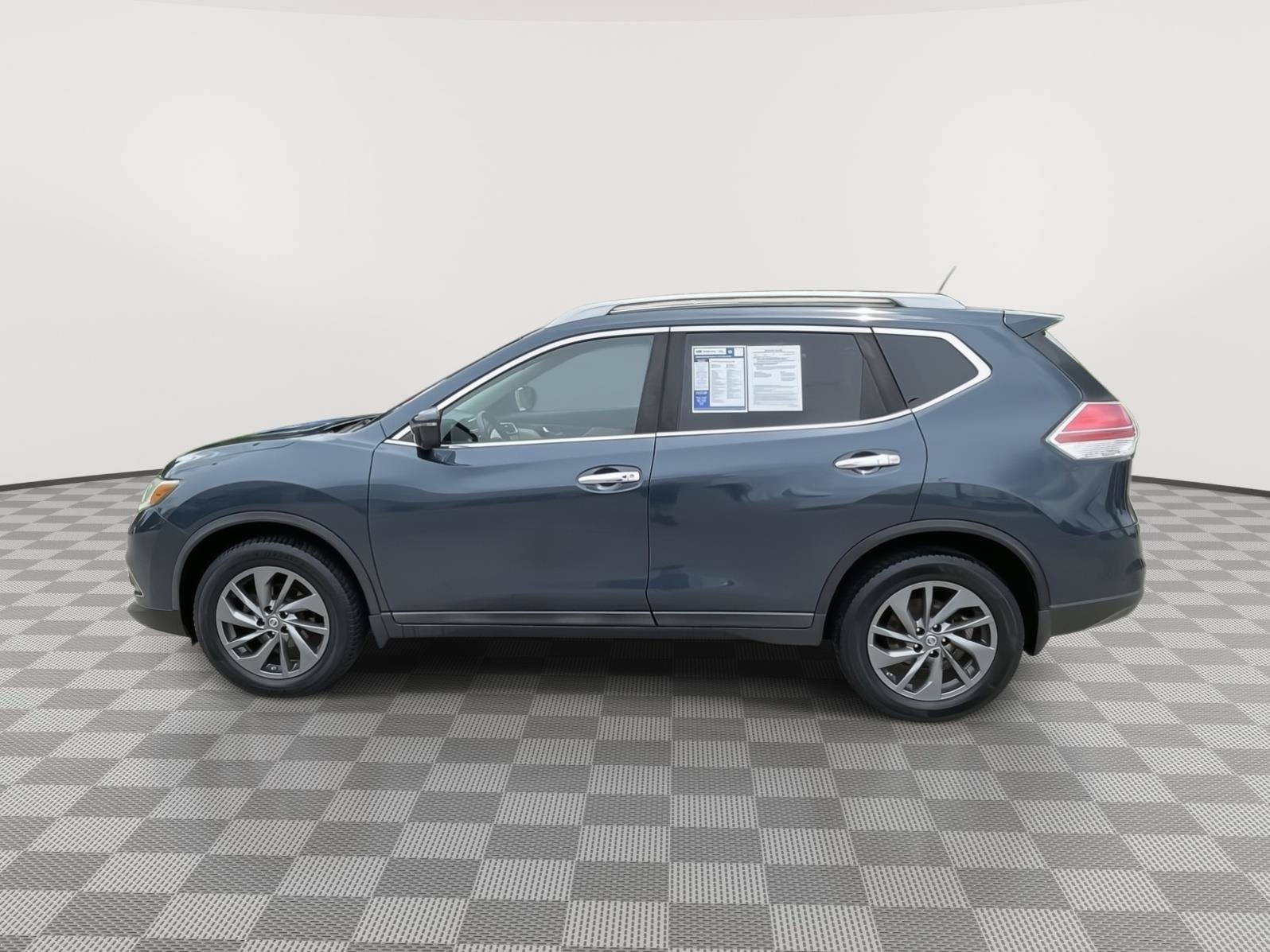 Used 2016 Nissan Rogue SL w/ SL Premium Package AWD/4WD image 10