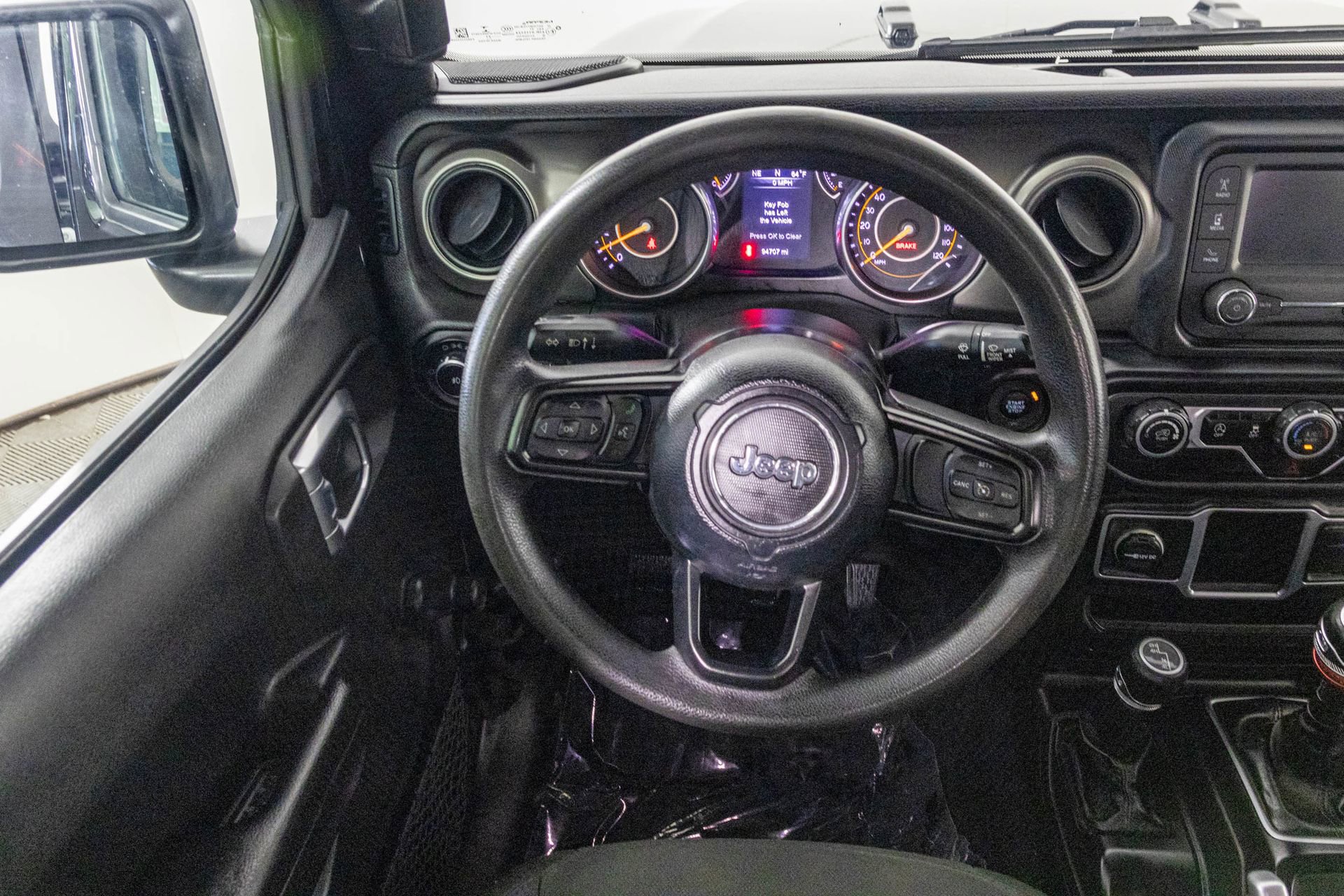 Used 2018 Jeep Wrangler Unlimited Sport image 32