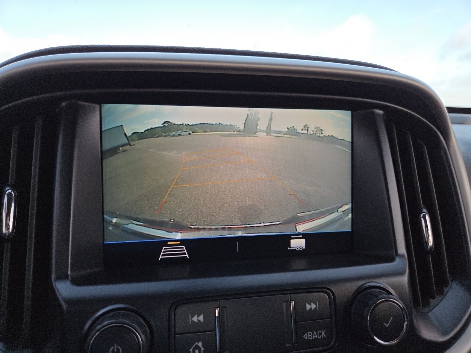 Used 2021 GMC Canyon Elevation w/ Trailering Package RWD image 6