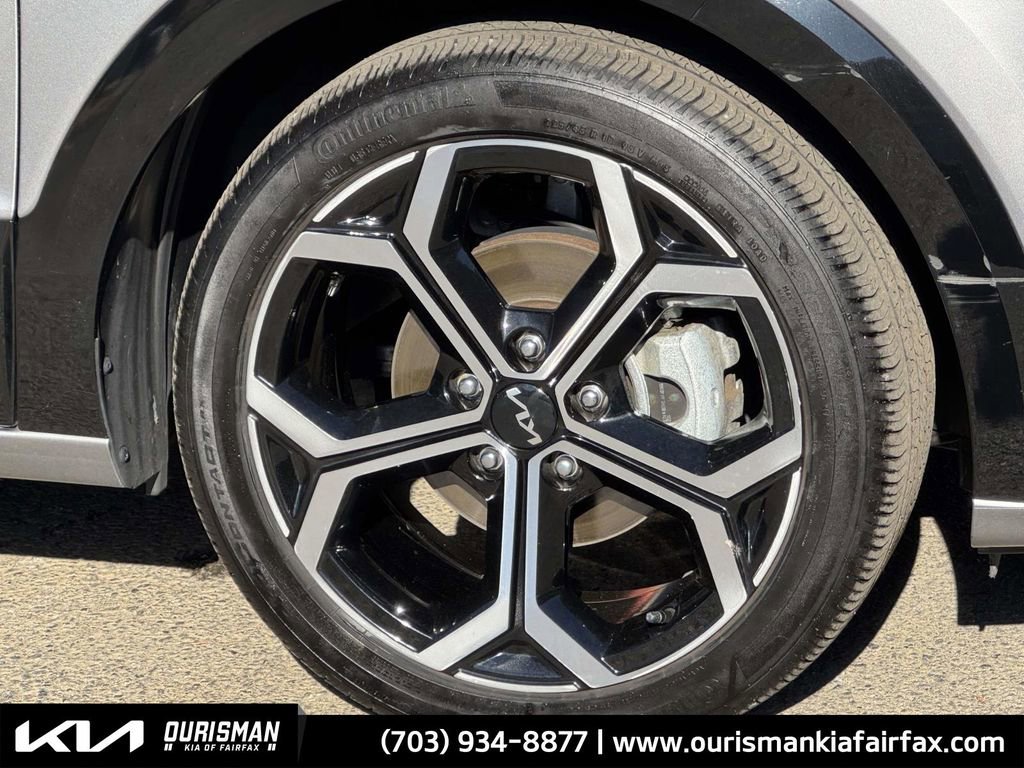 Used 2023 Kia Niro EX Touring image 29