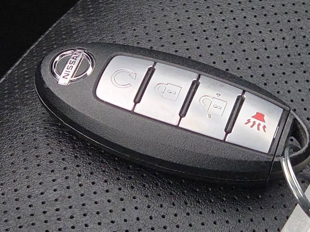 Used 2018 Nissan Rogue Sport SL w/ SL Premium Package image 41