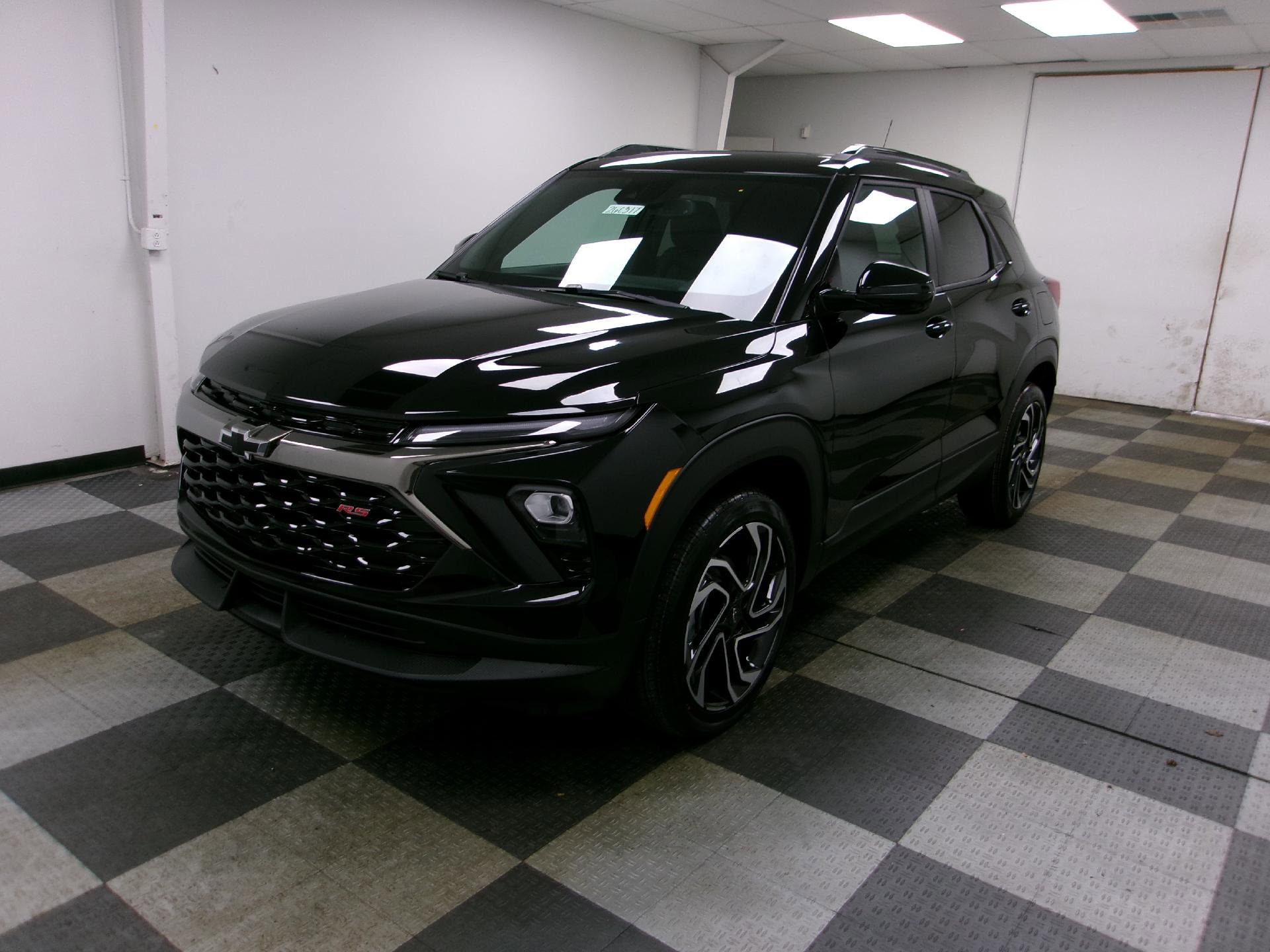 New 2026 Chevrolet TrailBlazer RS w/ Convenience Package AWD/4WD image 1