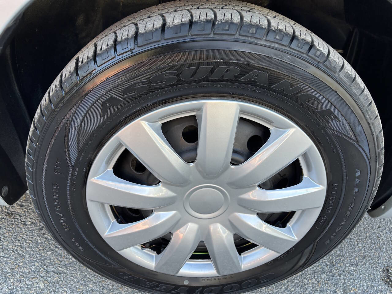 Used 2007 Toyota Corolla LE image 29