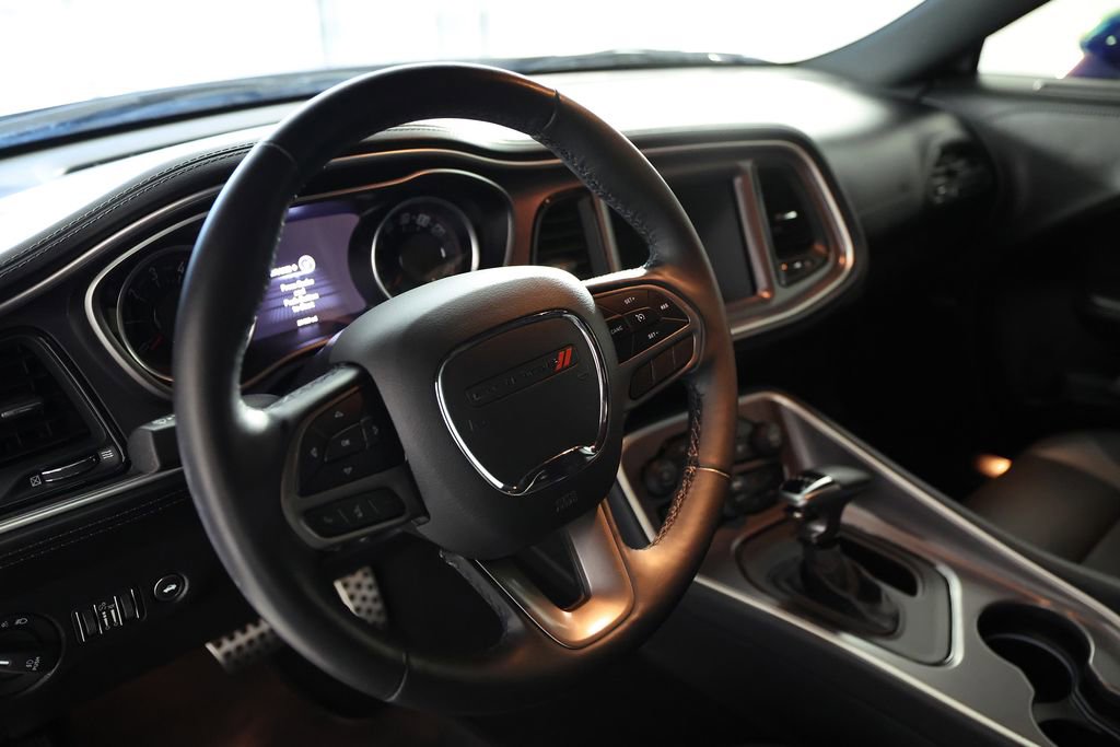Used 2022 Dodge Challenger SXT w/ Plus Package RWD image 17