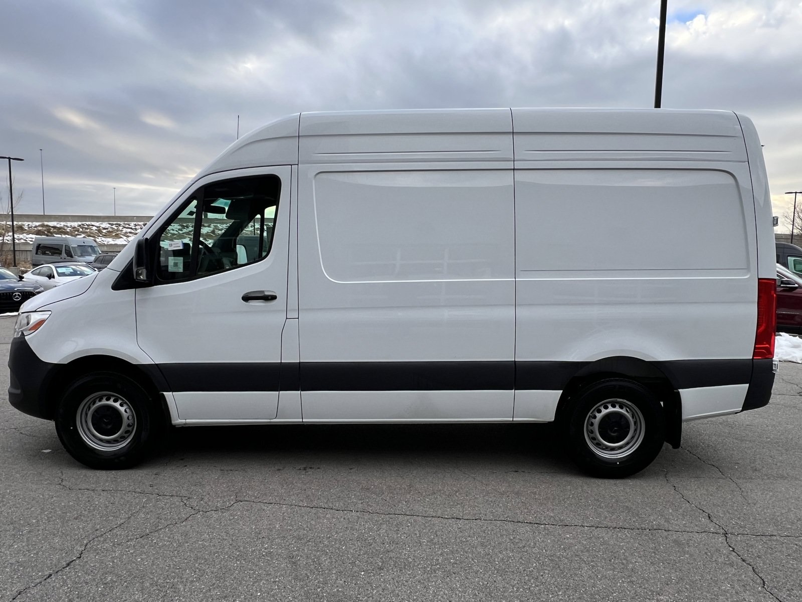 Used 2025 Mercedes-Benz Sprinter 2500 image 10