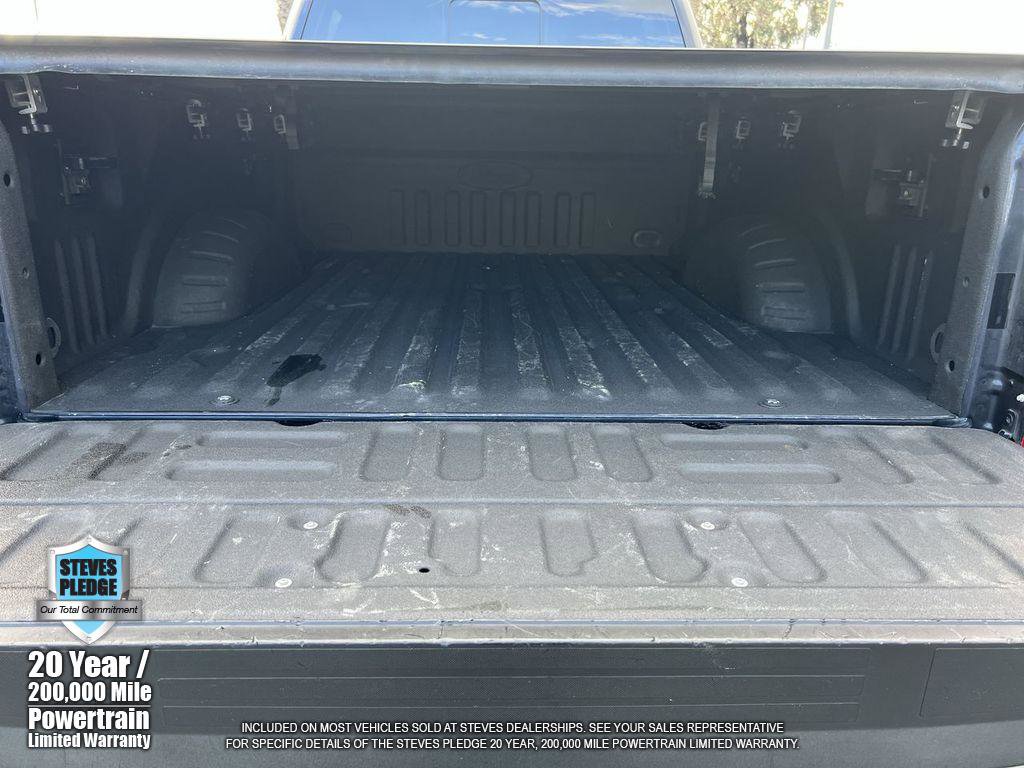 Used 2022 Ford F250 Lariat w/ Black Appearance Package image 28
