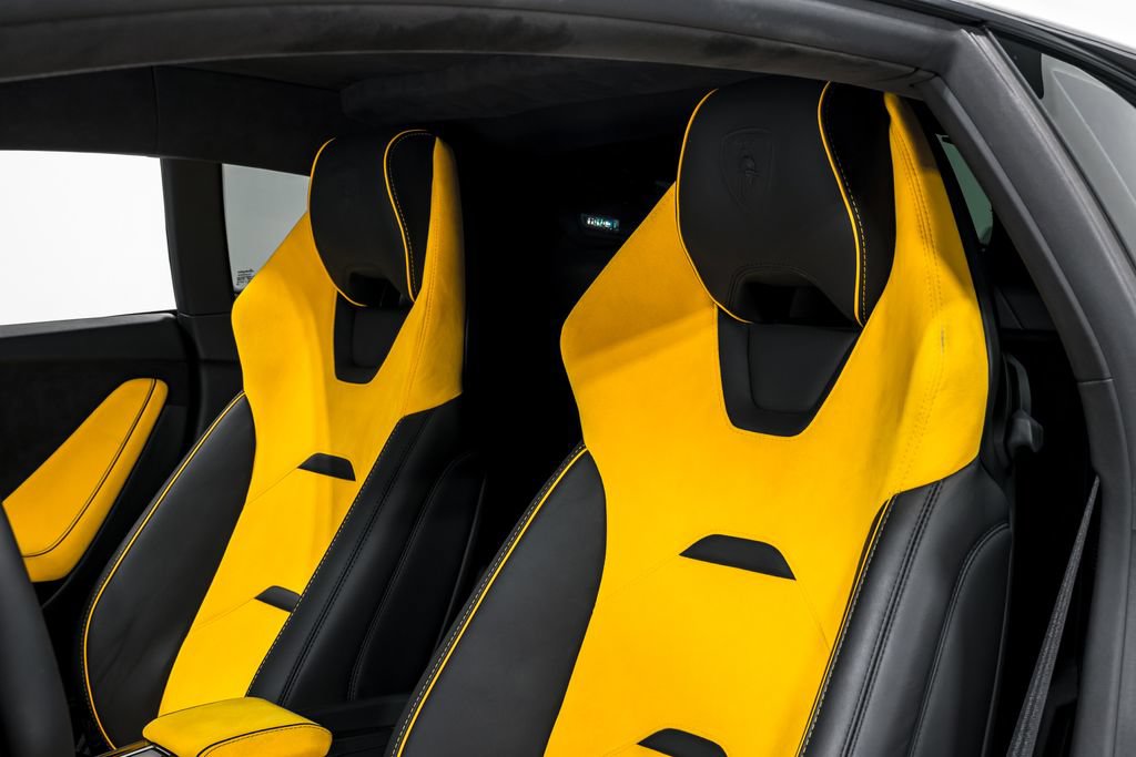Used 2022 Lamborghini Huracan EVO AWD/4WD image 19