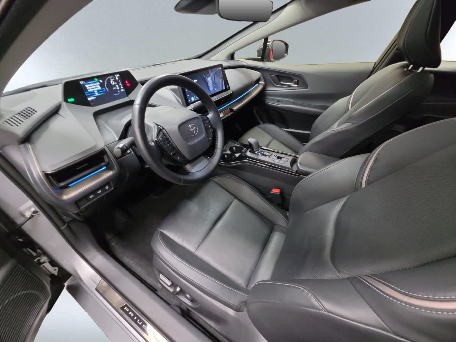 Used 2024 Toyota Prius XLE AWD/4WD image 15