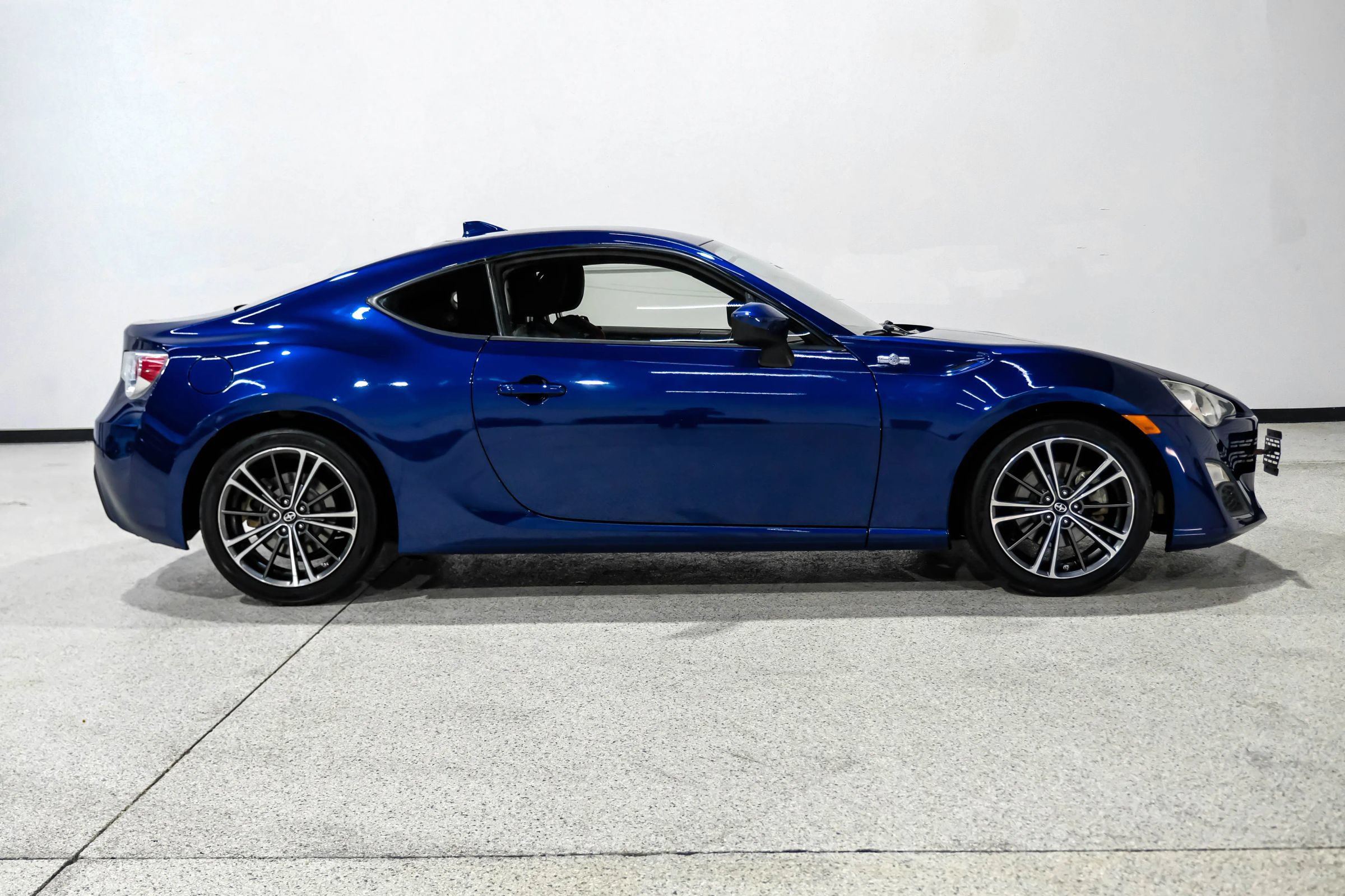 Used 2015 Scion FR-S RWD image 5