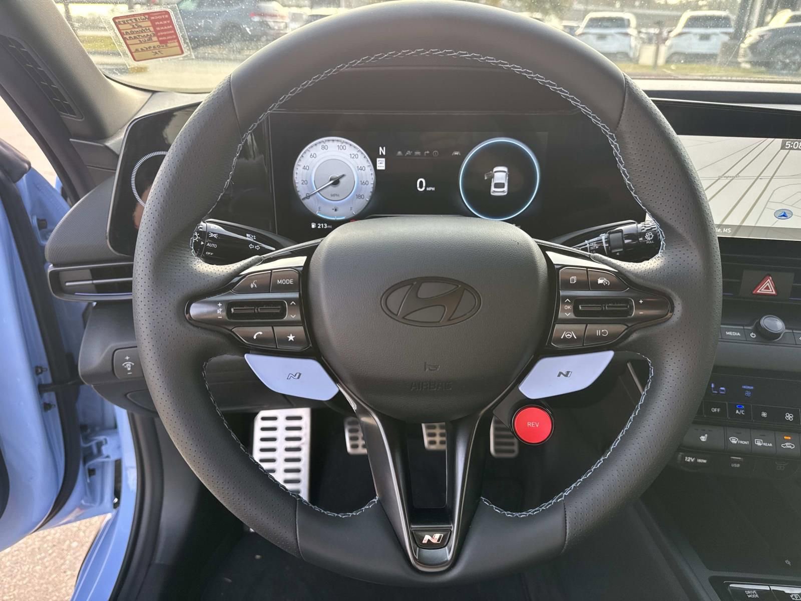 Used 2025 Hyundai Elantra N Base image 19