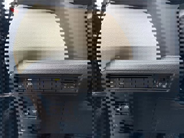 Certified 2024 Toyota Sienna XLE image 27