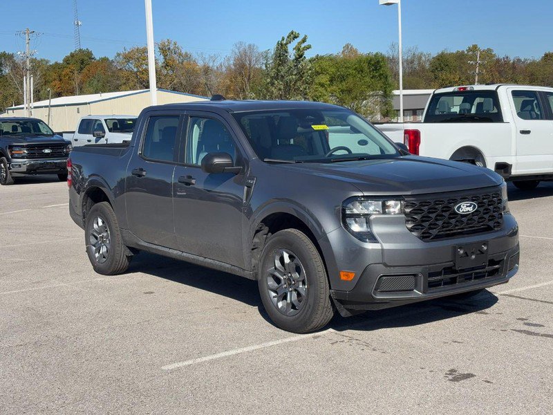New 2025 Ford Maverick XLT image 2