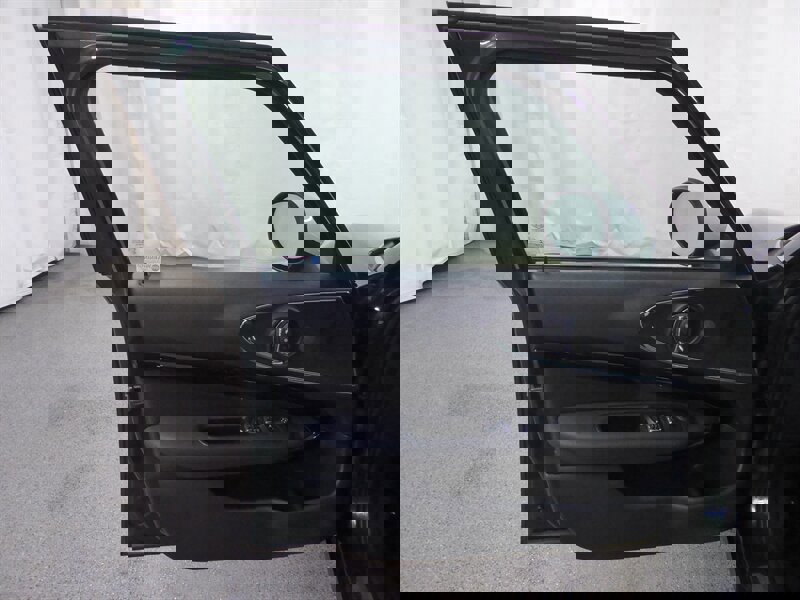 Used 2019 MINI Cooper Clubman ALL4 w/ Premium Package image 21