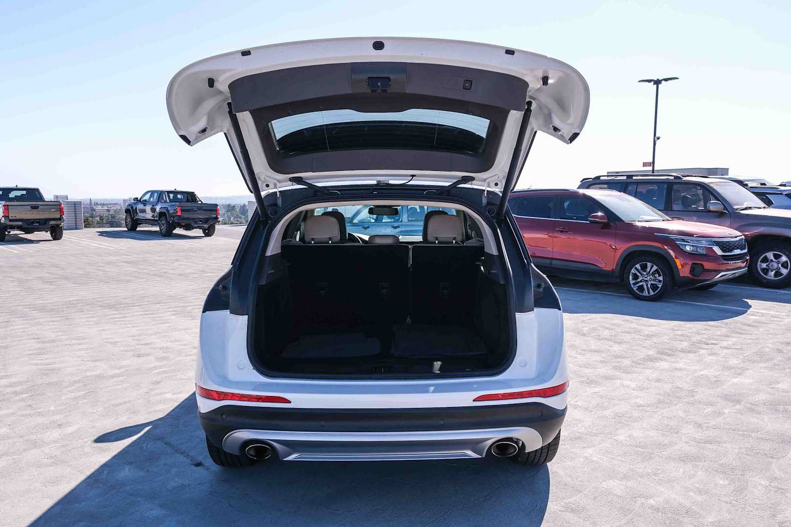Used 2021 Lincoln Corsair FWD w/ Premium Package image 27