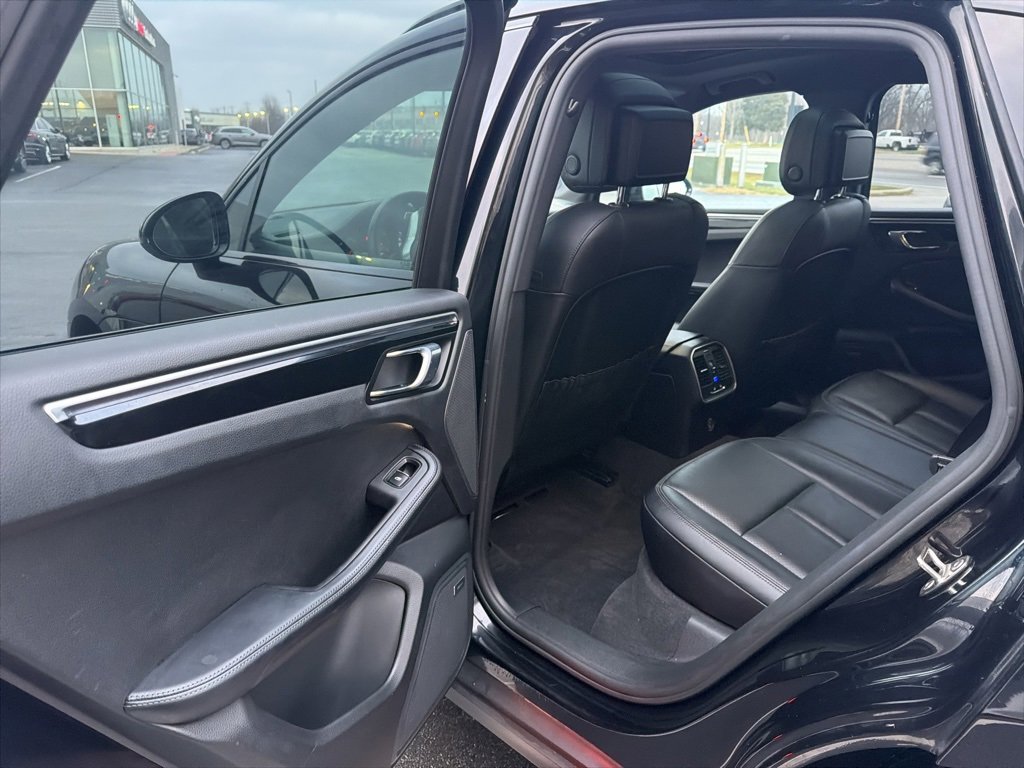 Used 2017 Porsche Macan S image 6