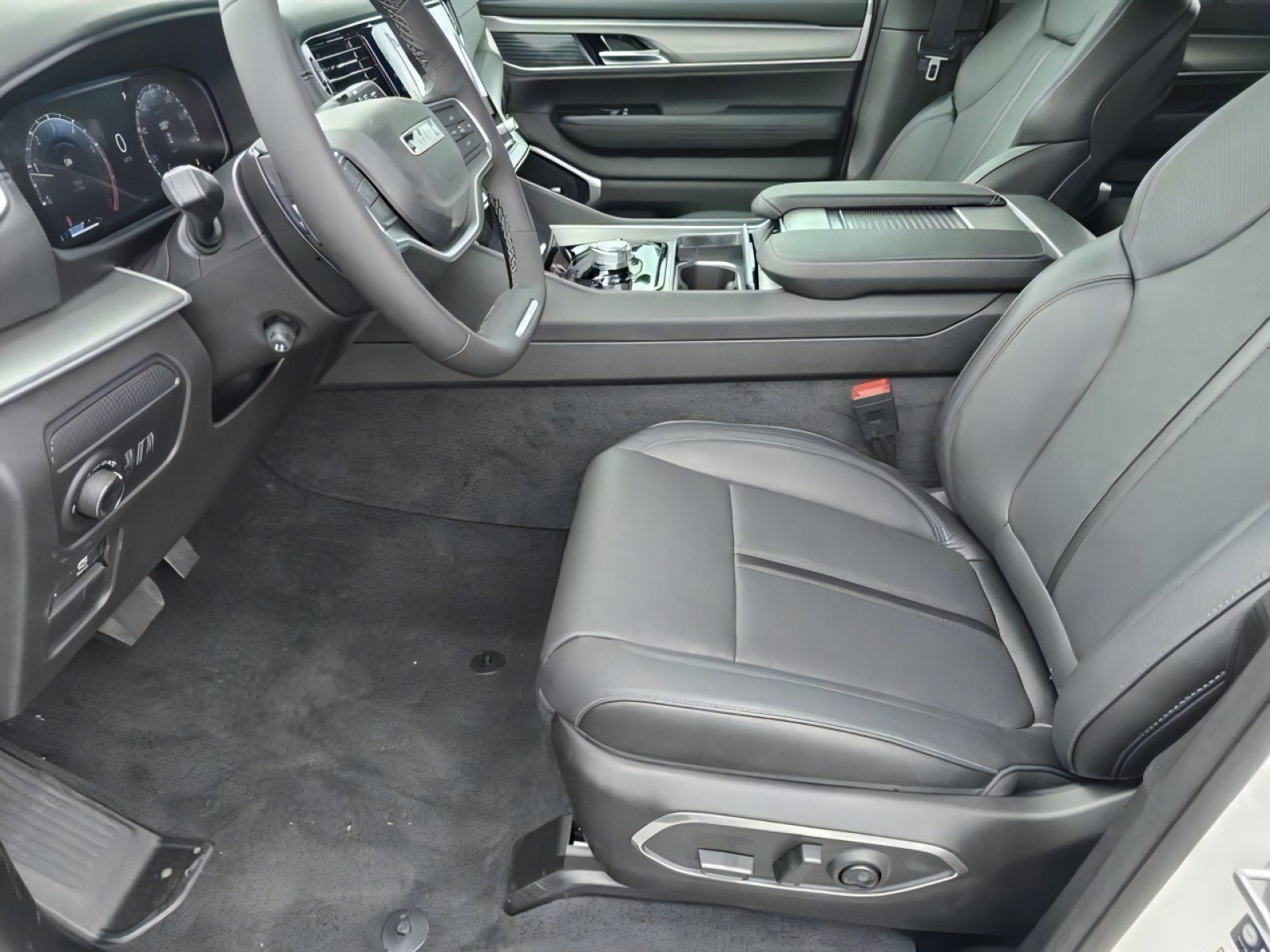 New 2026 Jeep Grand Wagoneer Limited w/ Convenience Group I AWD/4WD image 19