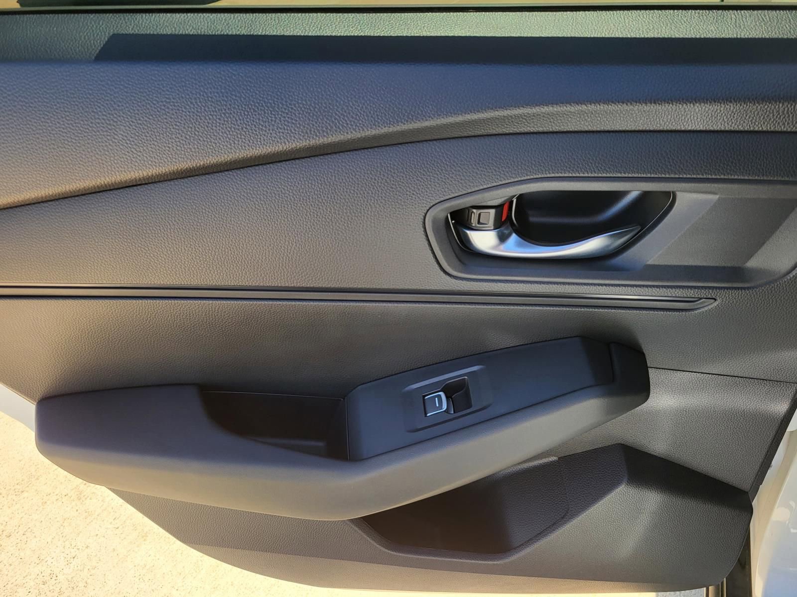 Used 2025 Honda Accord Sport image 17