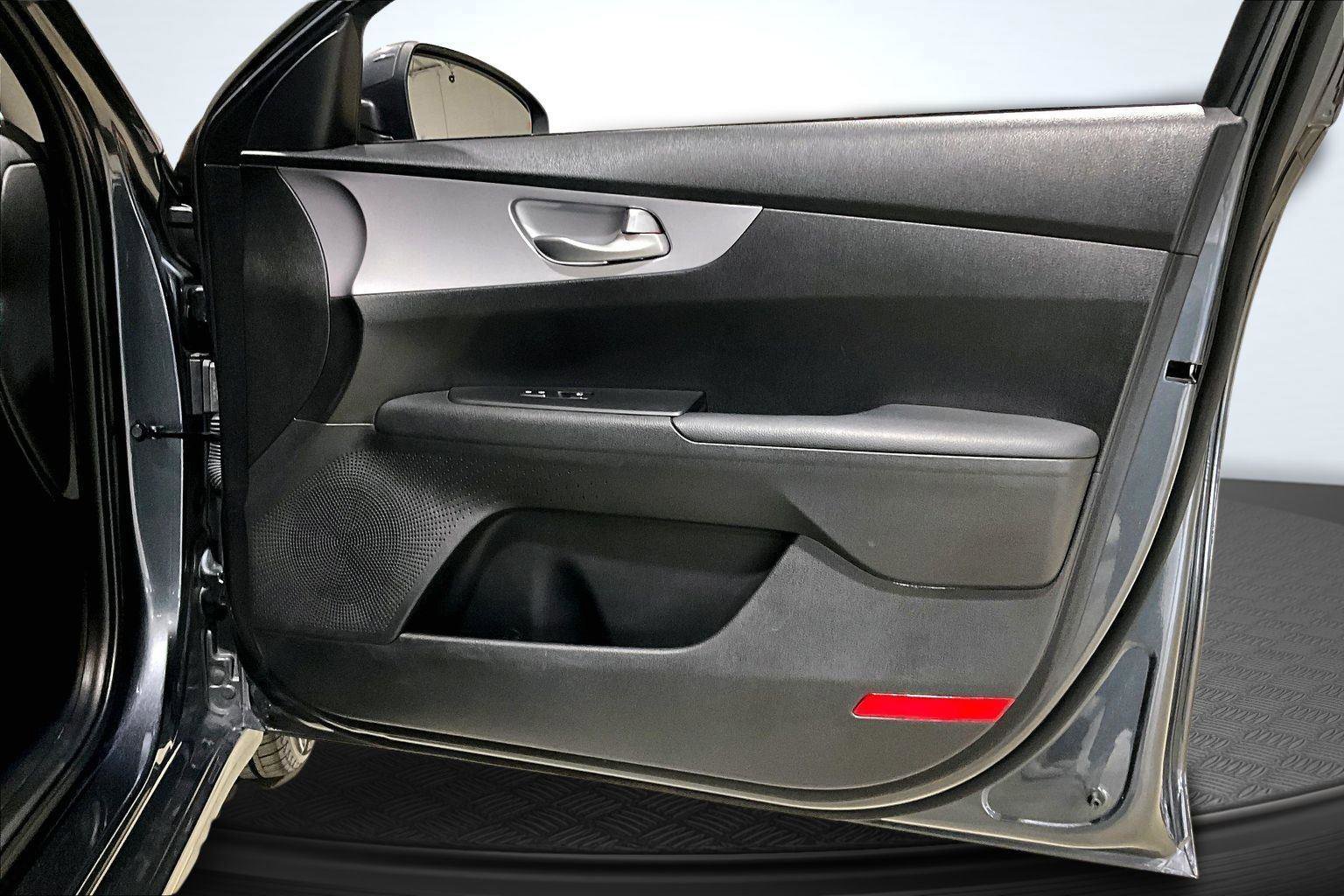 Used 2024 Kia Forte LXS image 24